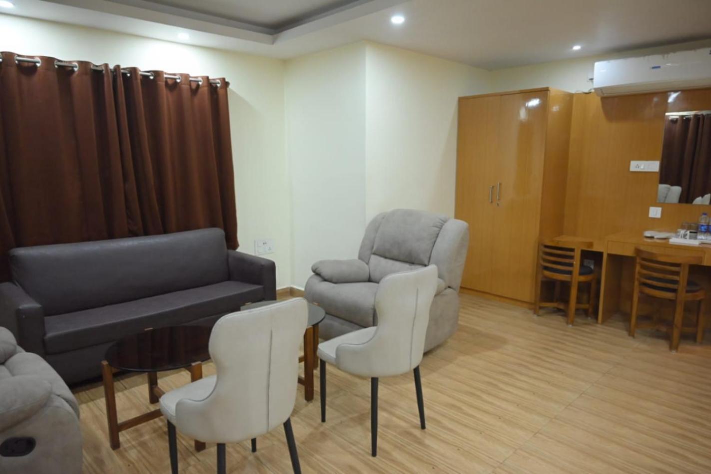 Hotel Jyoti International Asansol Екстер'єр фото