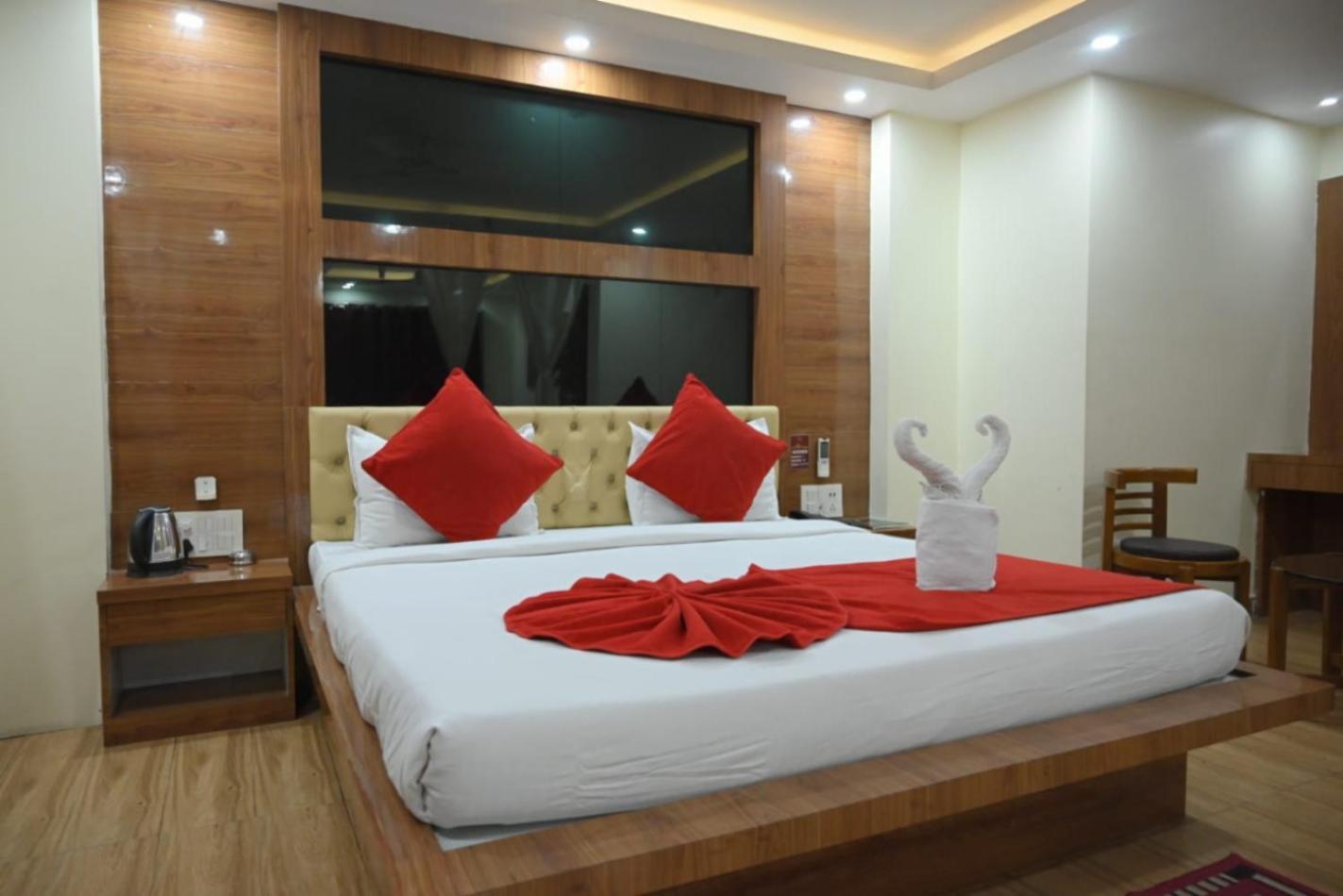 Hotel Jyoti International Asansol Екстер'єр фото